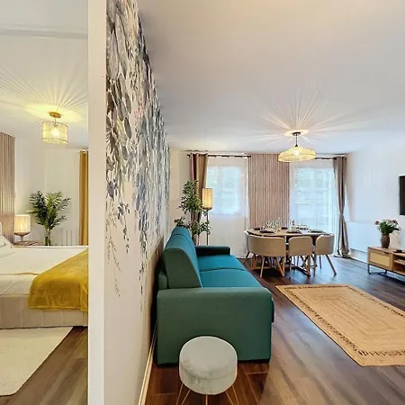 New Renovated At Disneyland, 1 Min From Train Station