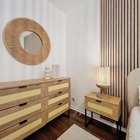 Apartment New Renovated At Disneyland, 1 Min From Train Station